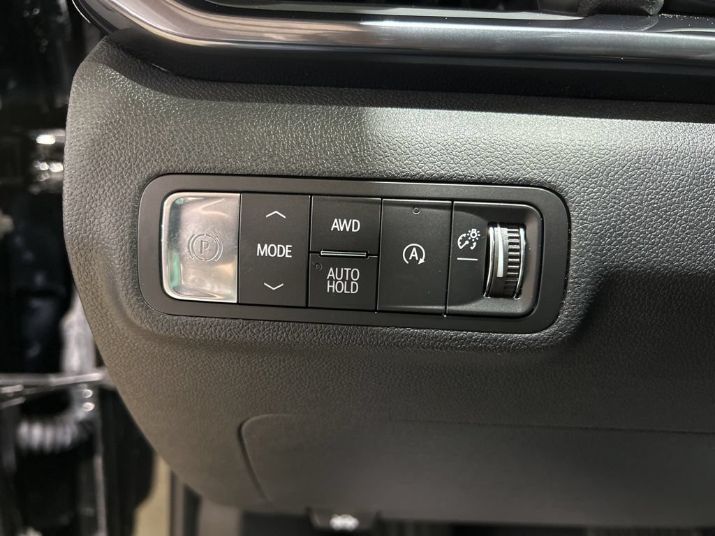 New 2026 GMC Terrain AT4 w/ Convenience Package III AWD/4WD image 24