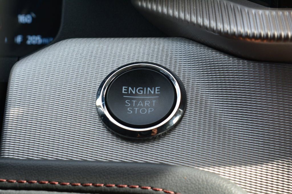 Used 2025 Ford Explorer Active image 14