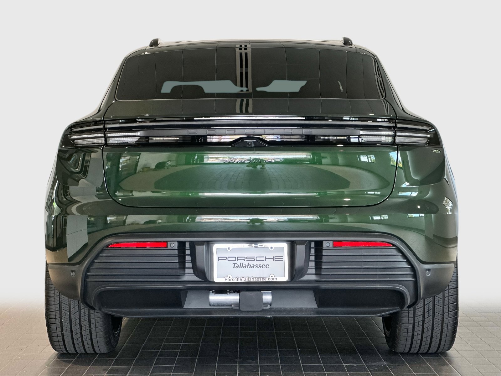 New 2024 Porsche Macan 4 Electric image 6