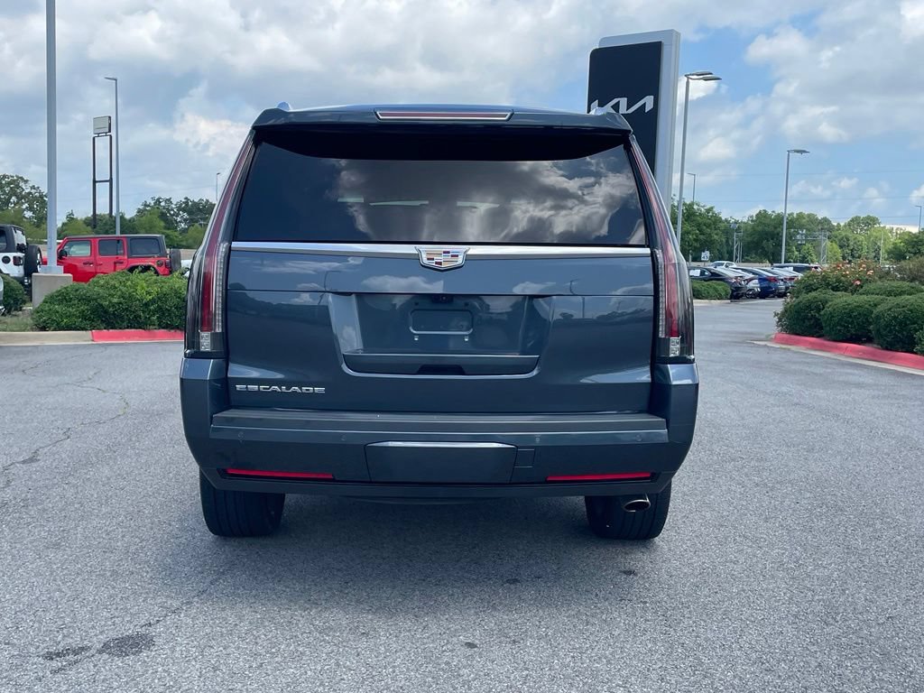 Used 2020 Cadillac Escalade Platinum AWD/4WD image 5