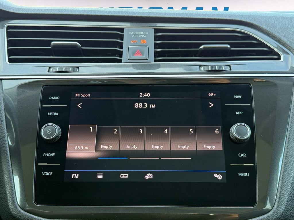 Used 2018 Volkswagen Tiguan SEL image 14