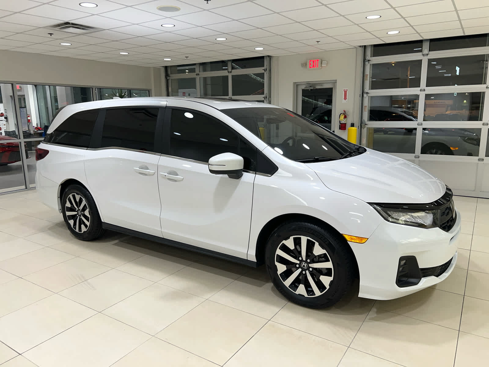 Used 2025 Honda Odyssey EX-L image 1