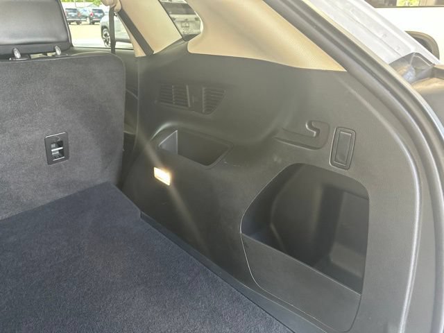 Used 2021 Ford Edge SEL w/ Convenience Package AWD/4WD image 9