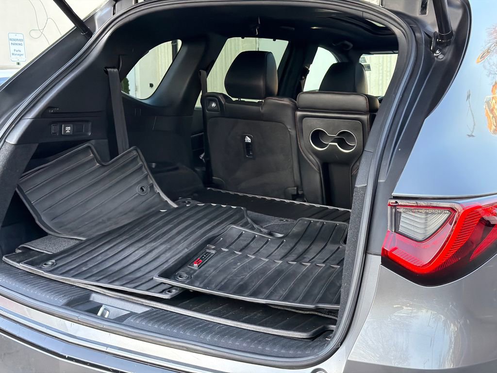 Used 2023 Acura MDX A-Spec image 8