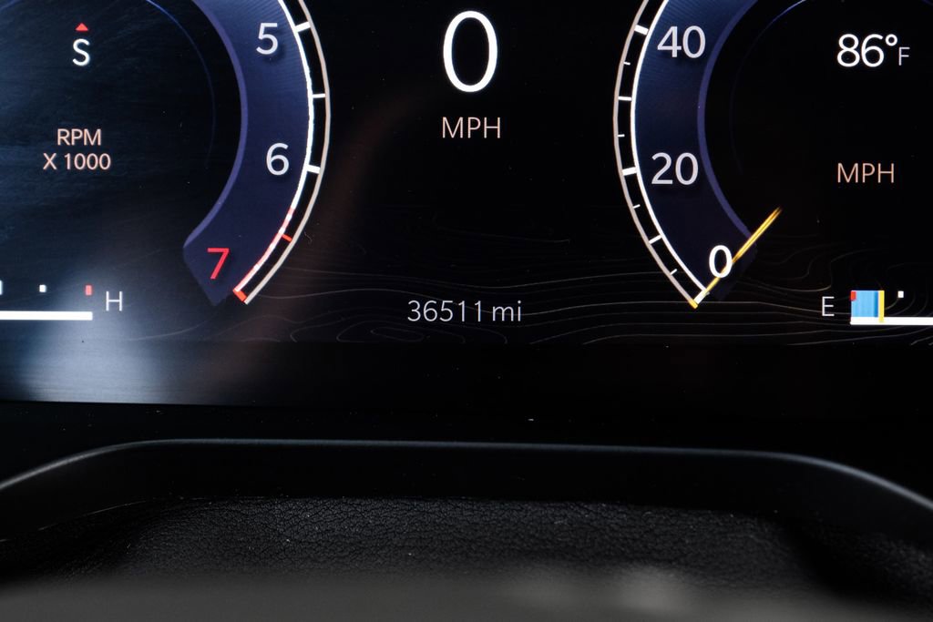 Used 2023 Jeep Grand Cherokee L Laredo AWD/4WD image 3