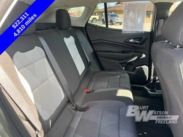 Used 2025 Chevrolet Trax LS w/ LS Convenience Package image 29