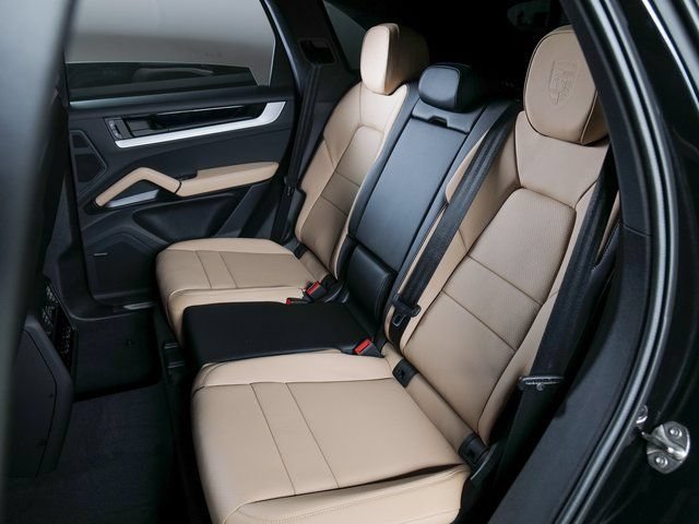 New 2026 Porsche Cayenne S AWD/4WD image 13