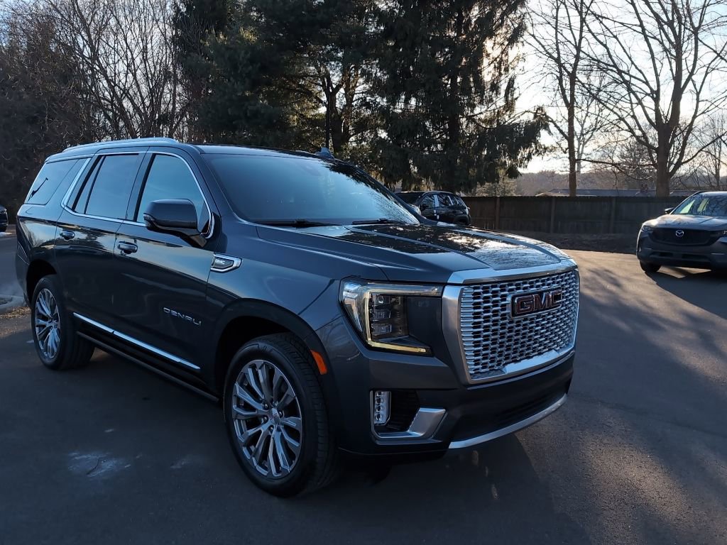 Used 2021 GMC Yukon Denali w/ Denali Ultimate Package image 2