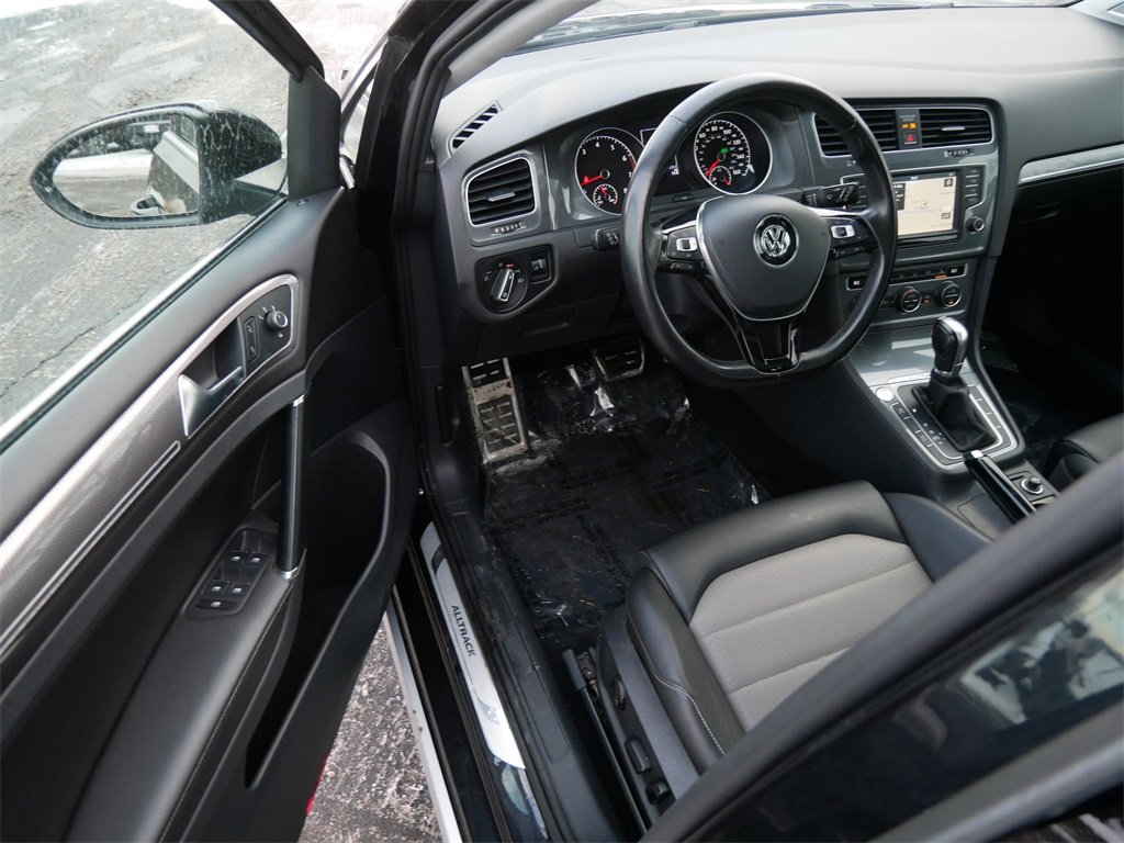 Used 2017 Volkswagen Golf Alltrack SEL image 10