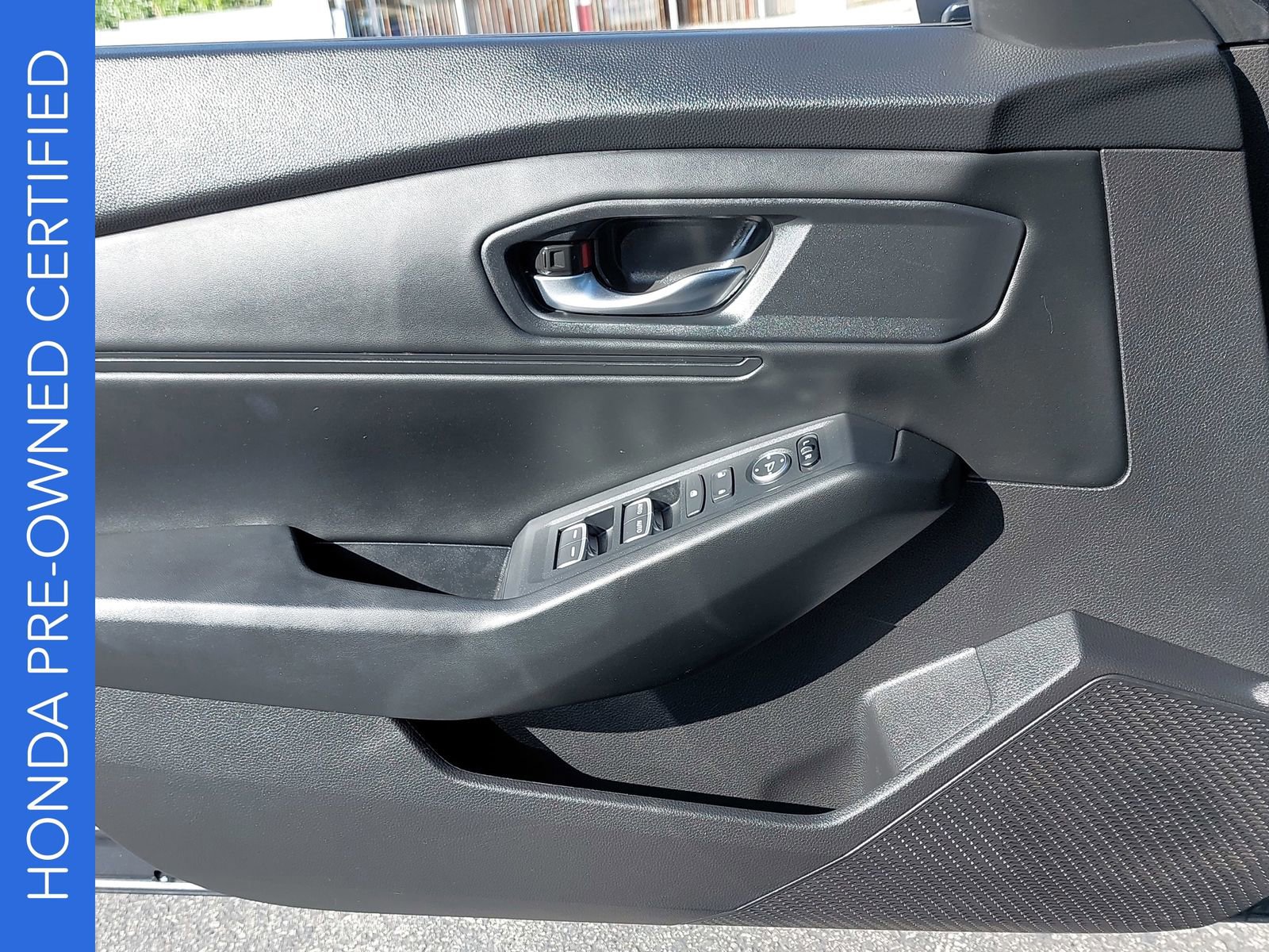 Used 2025 Honda Accord SE image 27