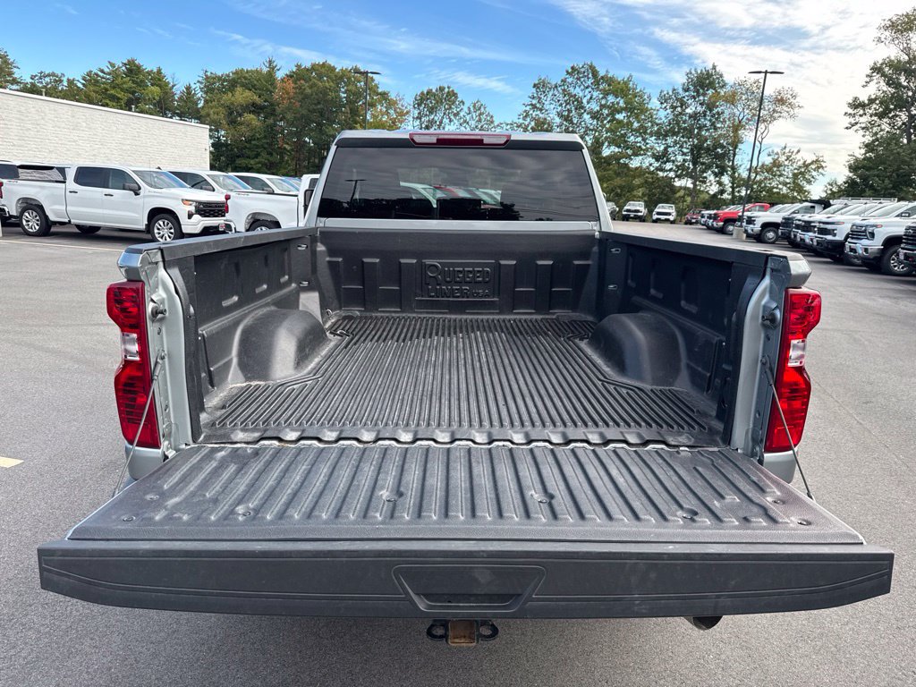 Used 2025 Chevrolet Silverado 2500 LT w/ Convenience Package AWD/4WD image 7
