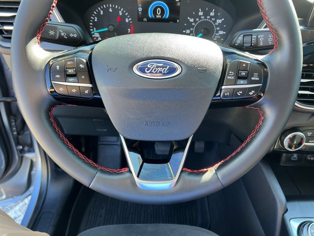 Used 2022 Ford Escape SEL w/ SEL Stealth AWD Package image 19
