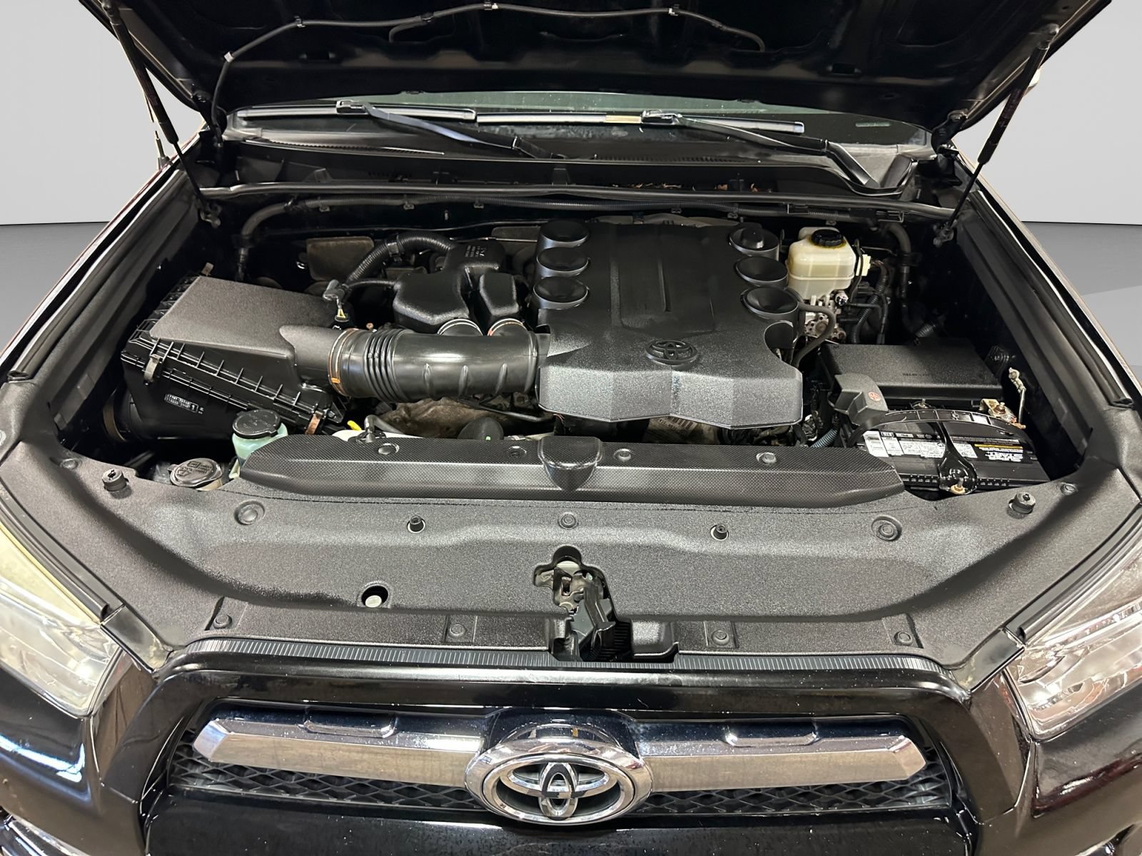 Used 2012 Toyota 4Runner SR5 w/ Premium Pkg AWD/4WD image 26