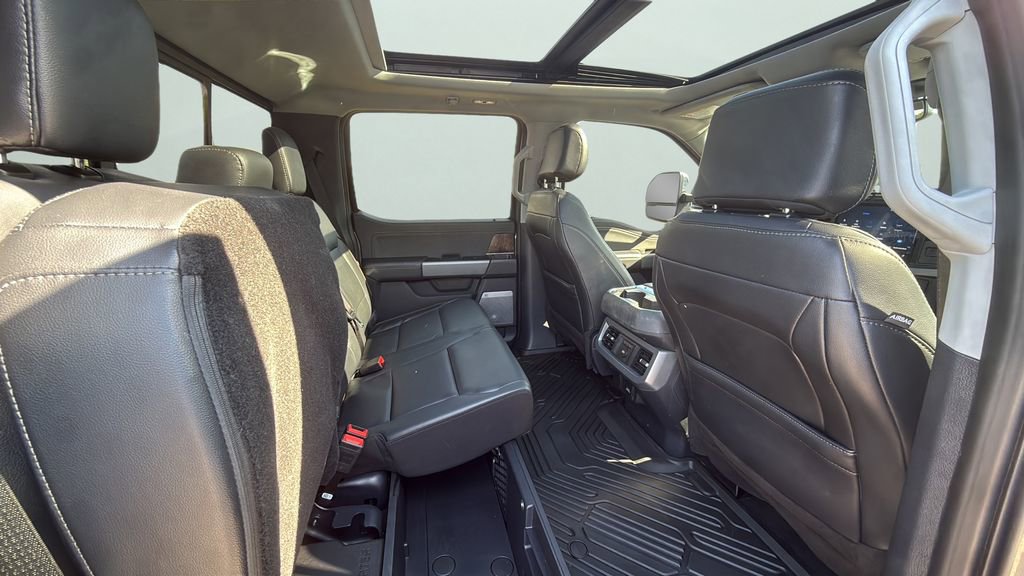 Used 2024 Ford F250 Lariat w/ Chrome Package image 18