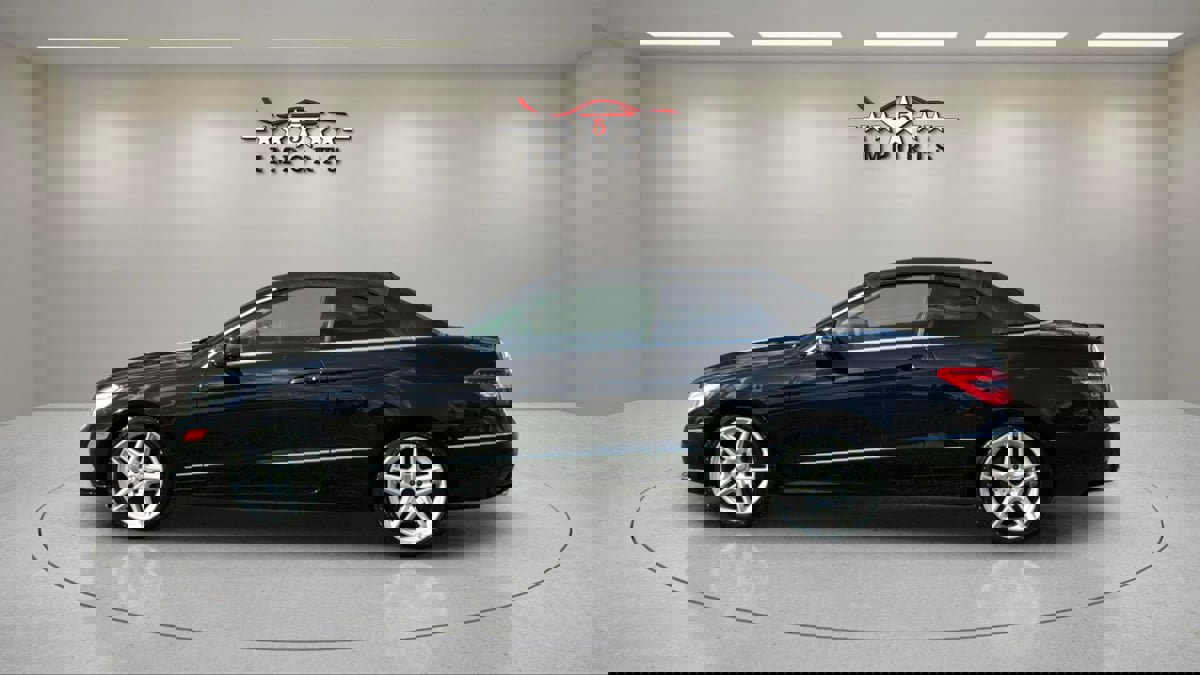 Used 2011 Mercedes-Benz E 350 Cabriolet image 2