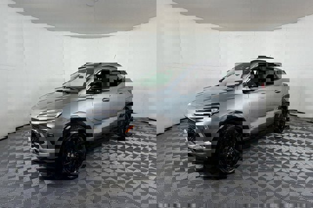 Used 2025 Buick Encore GX Sport Touring w/ Comfort Package image 2