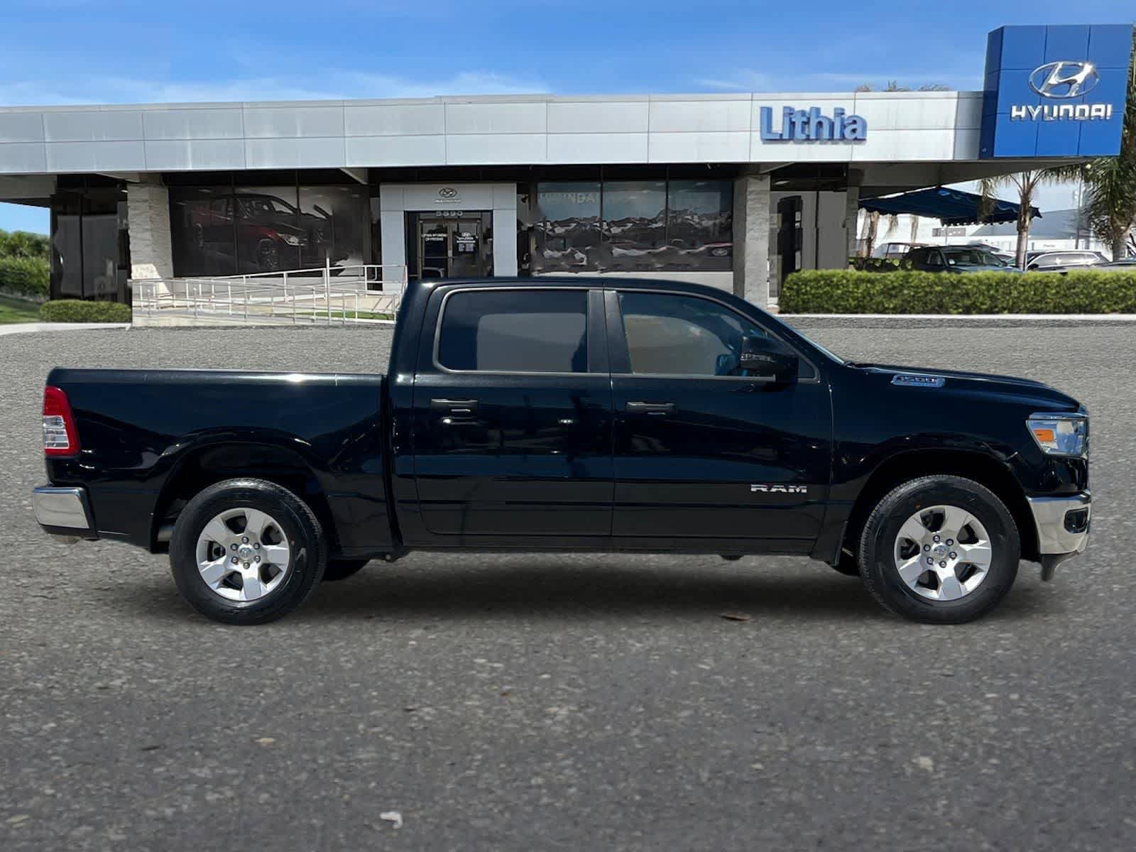 Used 2024 RAM 1500 Big Horn AWD/4WD image 9
