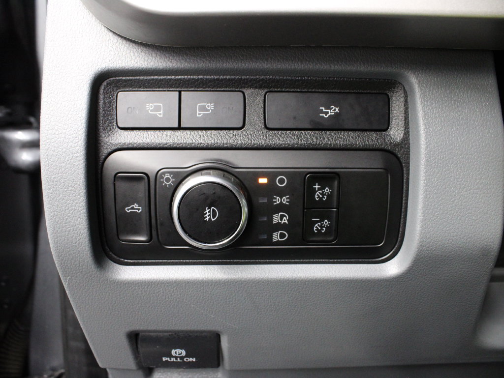 Used 2023 Ford F250 XLT w/ Black Appearance Package AWD/4WD image 63