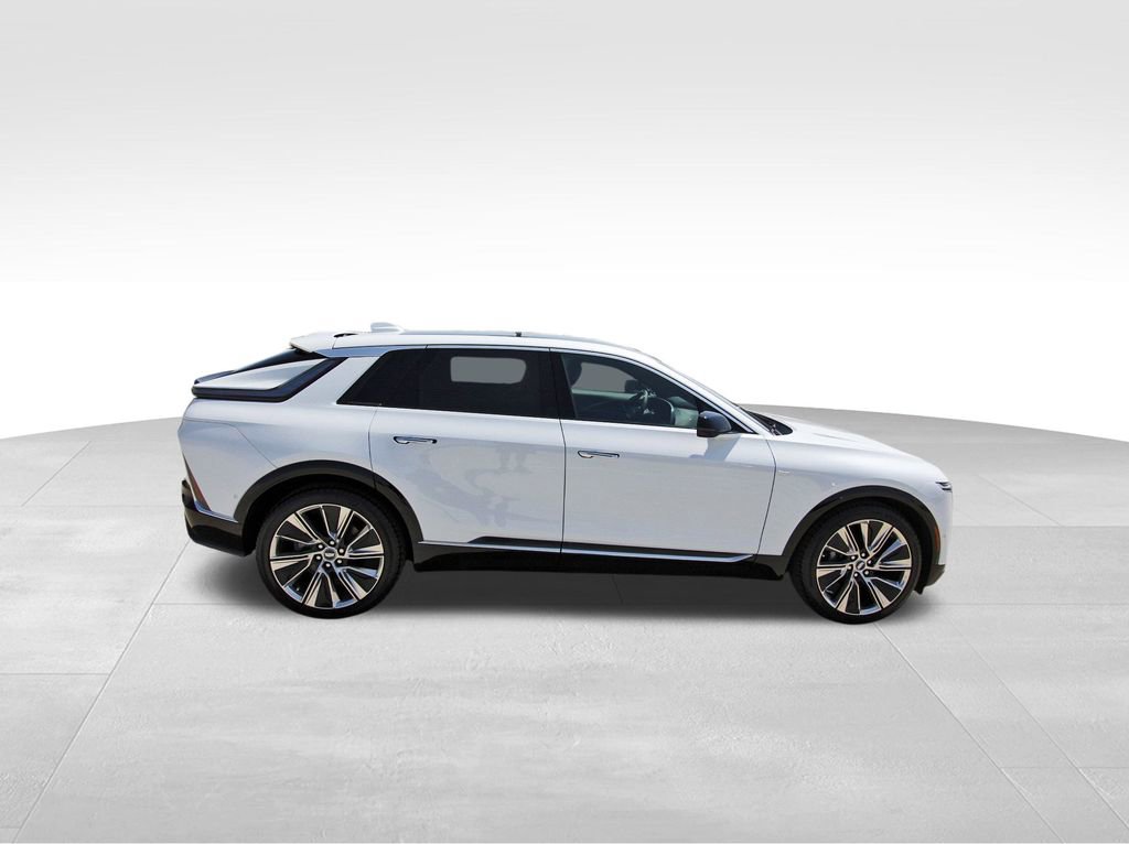 New 2026 Cadillac Lyriq Signature Luxury image 5