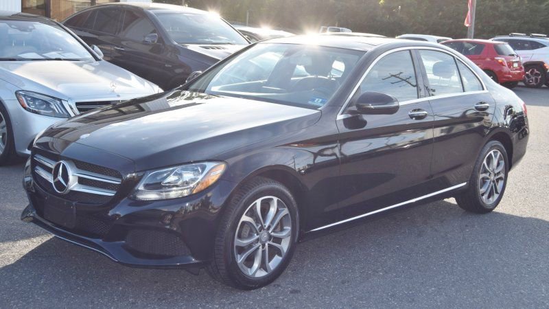 Used 2016 Mercedes-Benz C 300 4MATIC Sedan image 3