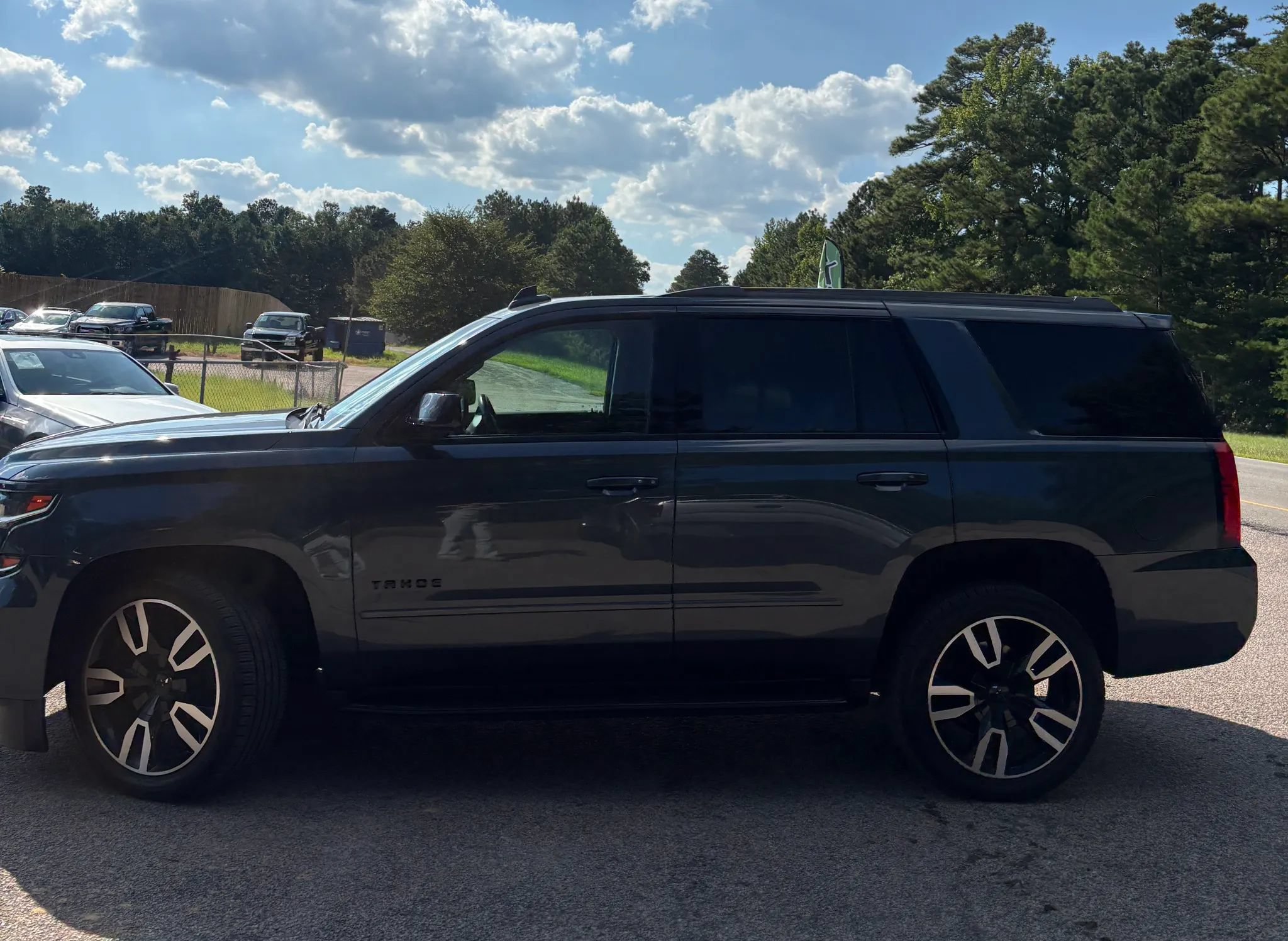 Used 2019 Chevrolet Tahoe Premier w/ RST 6.2L Performance Edition AWD/4WD image 3