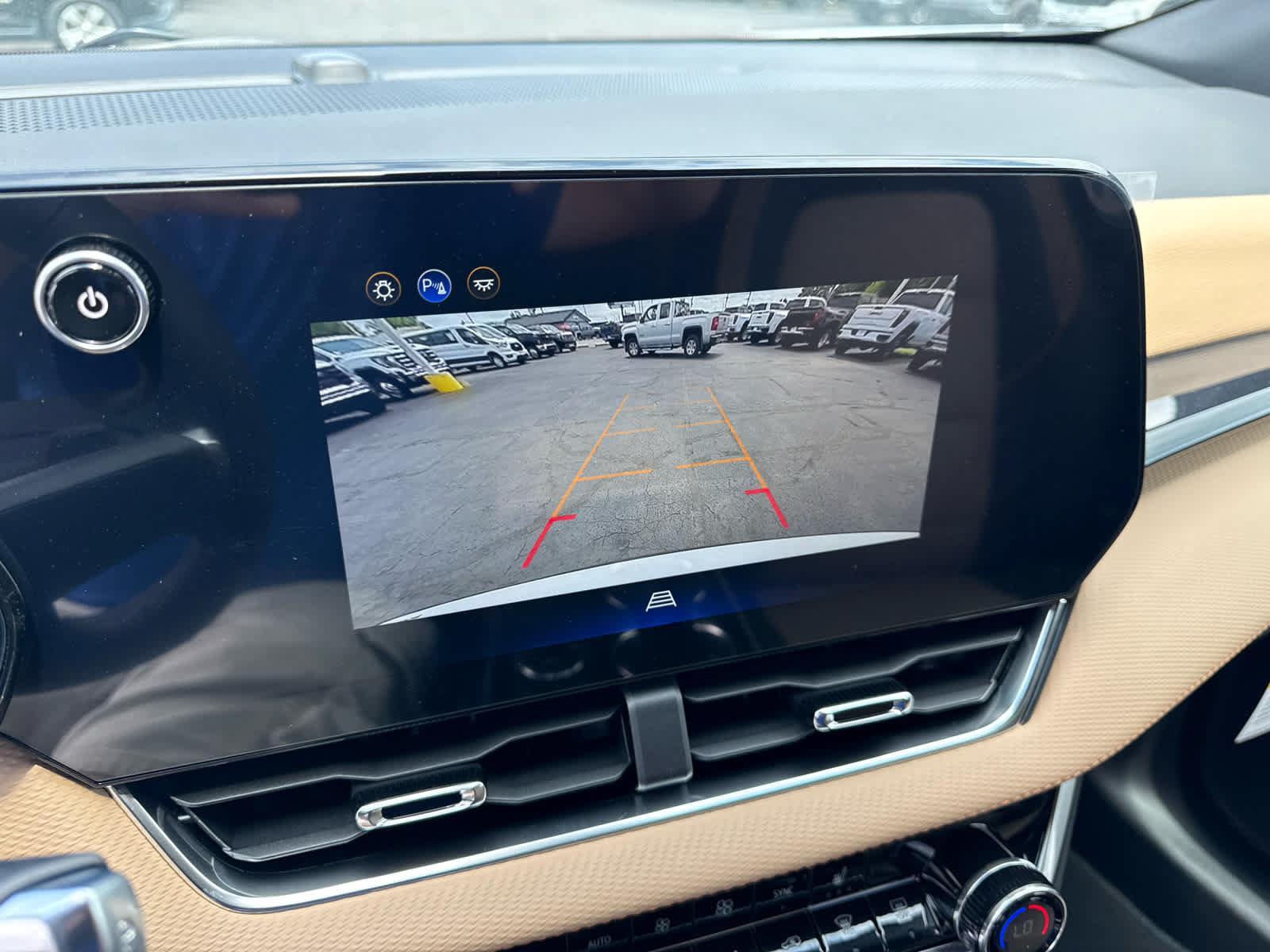 New 2026 Chevrolet Equinox ACTIV FWD image 17