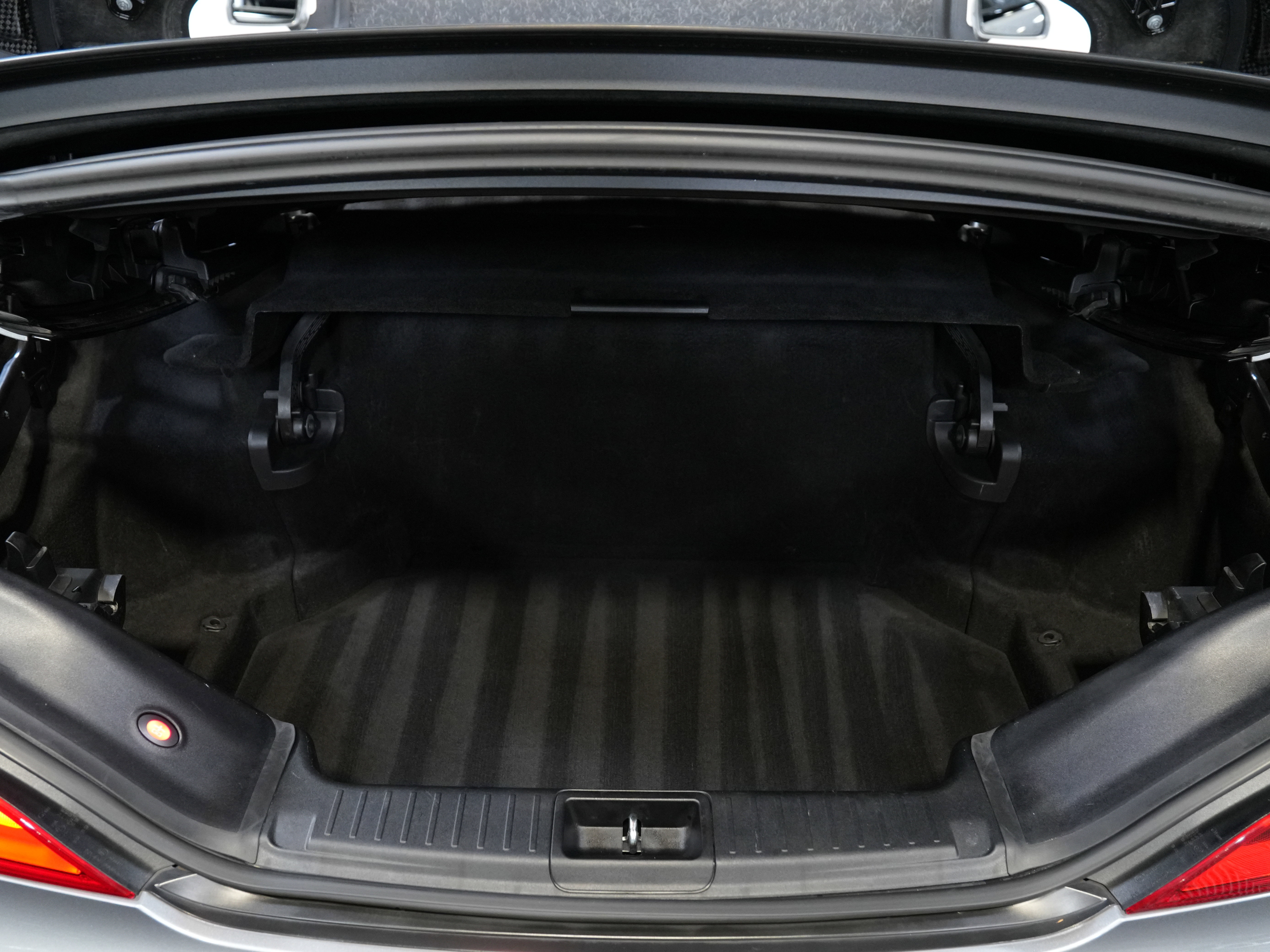 Used 2013 Mercedes-Benz SL 63 AMG image 44