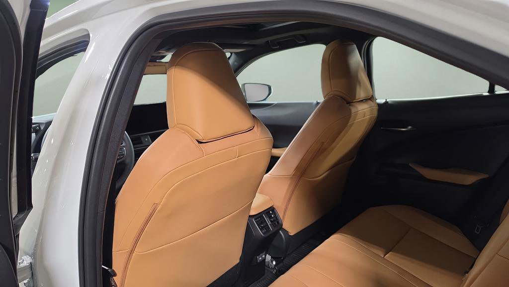 New 2026 Lexus UX 300h AWD image 13
