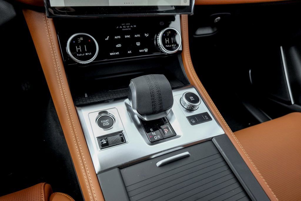 New 2026 Jaguar F-PACE R-Dynamic S image 15