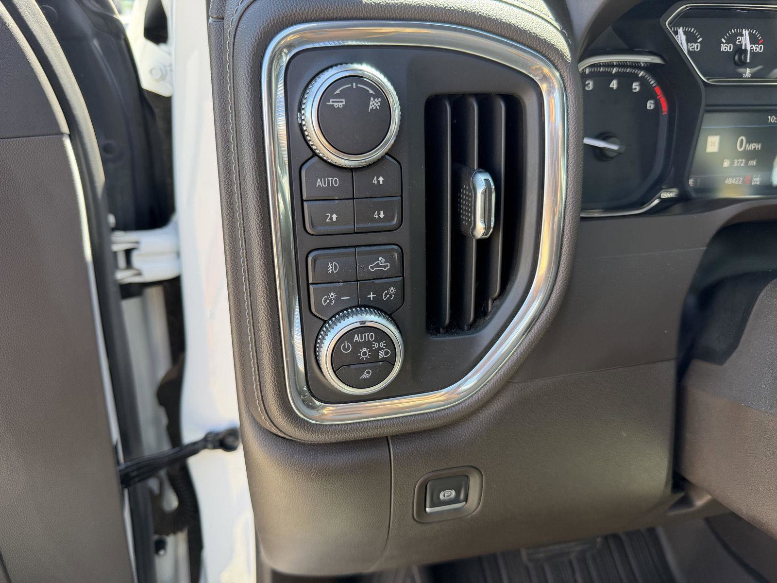 Used 2019 GMC Sierra 1500 SLT w/ SLT Premium Plus Package AWD/4WD image 35