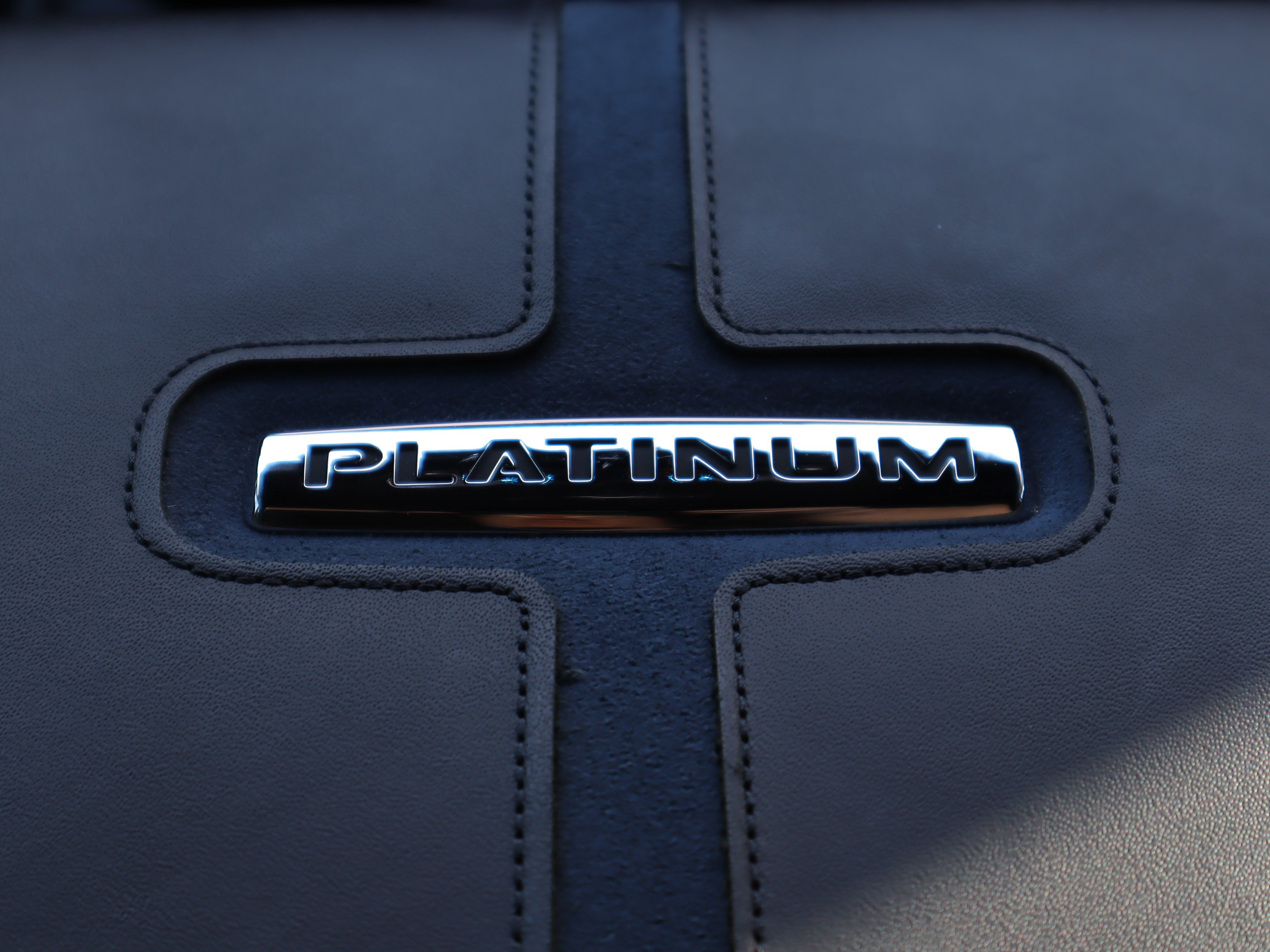 Used 2025 Ford F350 Platinum image 26