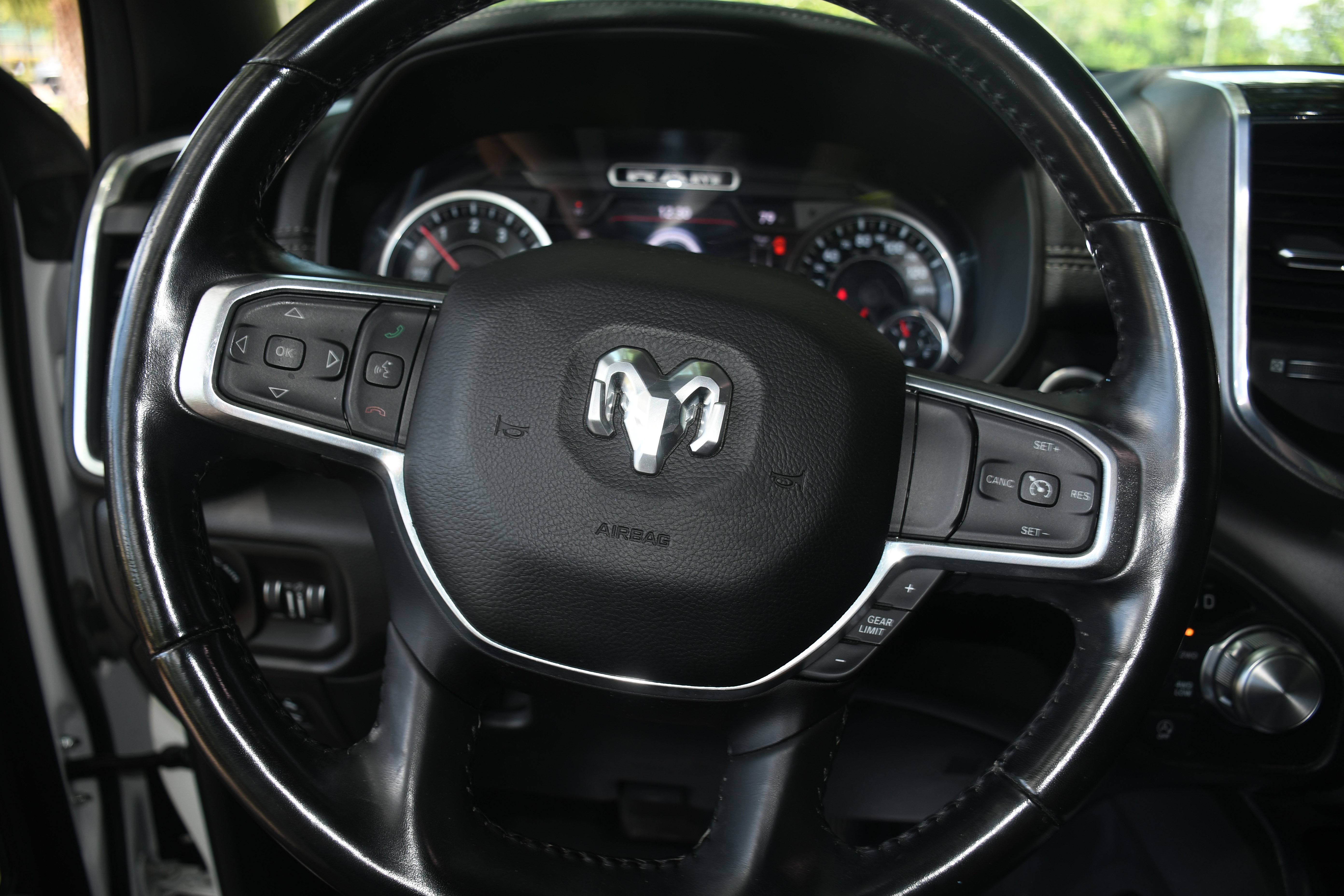 Used 2021 RAM 1500 Laramie AWD/4WD image 13