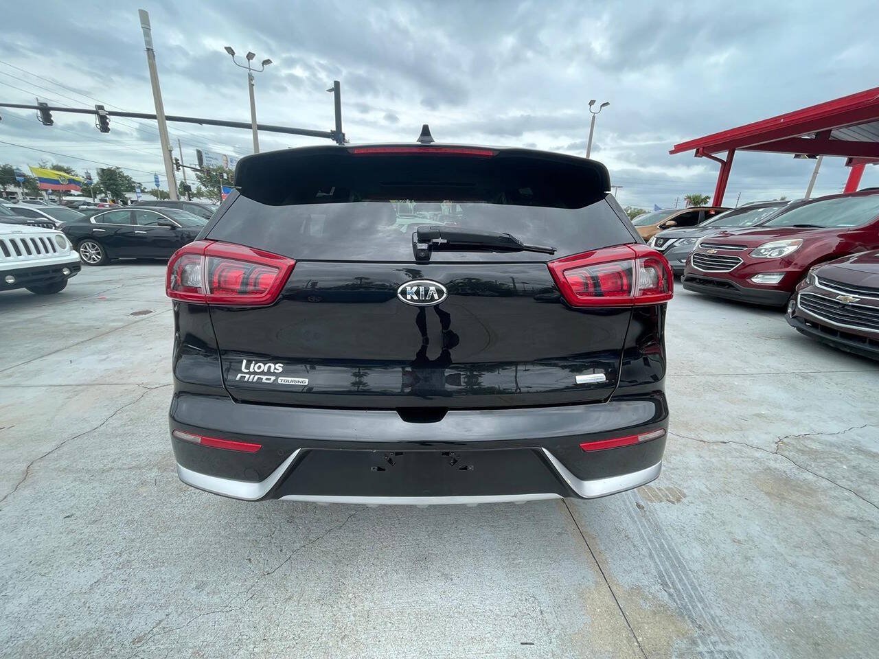 Used 2017 Kia Niro Touring FWD image 10