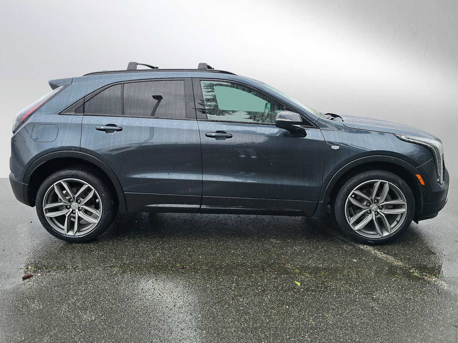 Used 2020 Cadillac XT4 Sport image 2