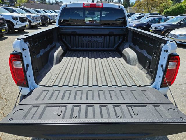 New 2026 GMC Canyon AT4 AWD/4WD image 17