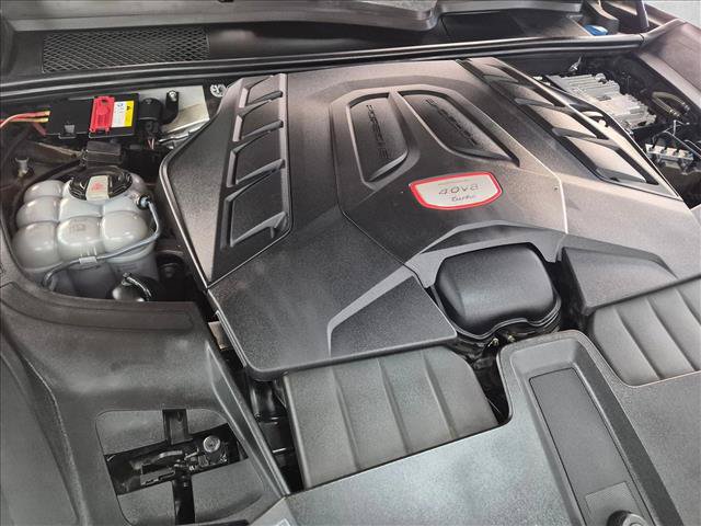 Used 2019 Porsche Cayenne Turbo AWD/4WD image 30