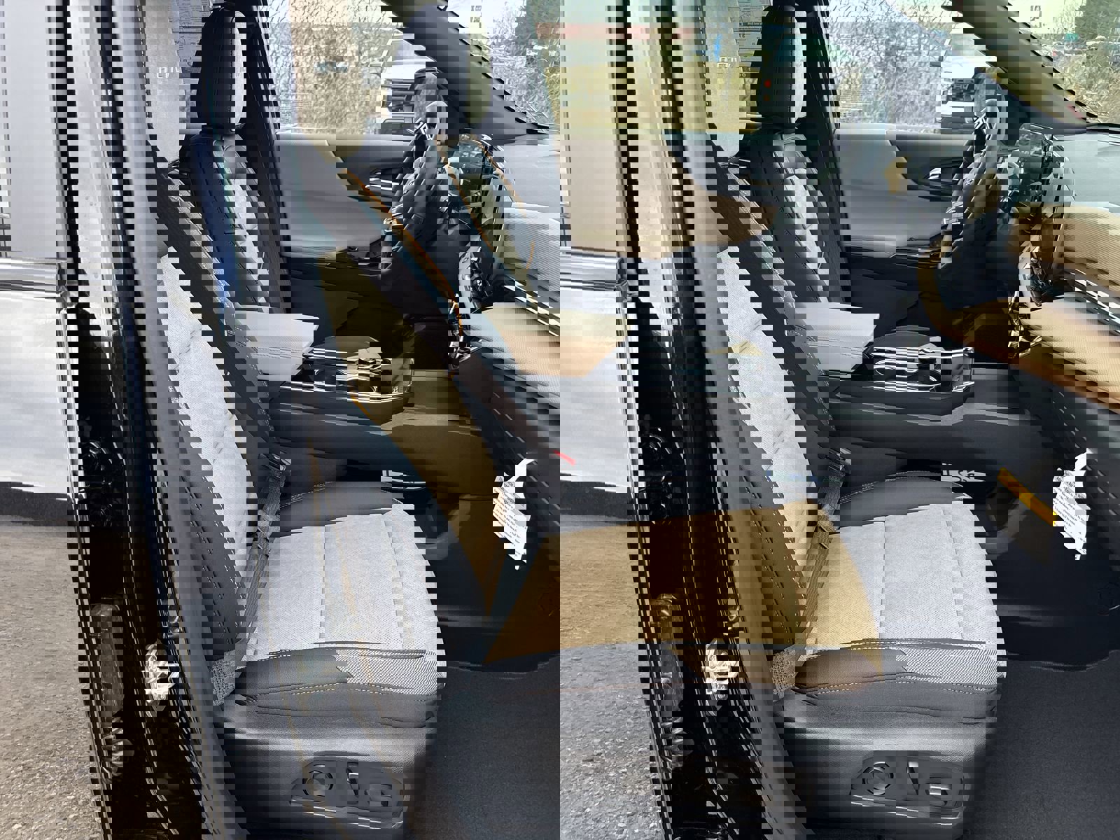 New 2026 Chevrolet Equinox ACTIV w/ Convenience Package III image 26