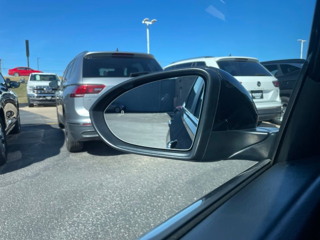 Used 2024 Volkswagen Jetta S image 35