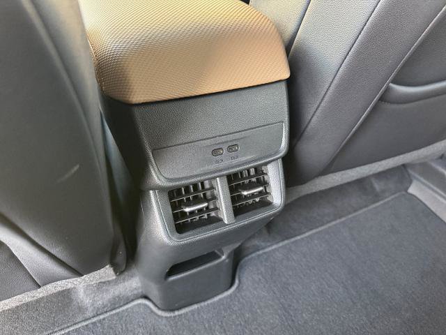 Used 2025 Chevrolet Equinox ACTIV FWD image 17