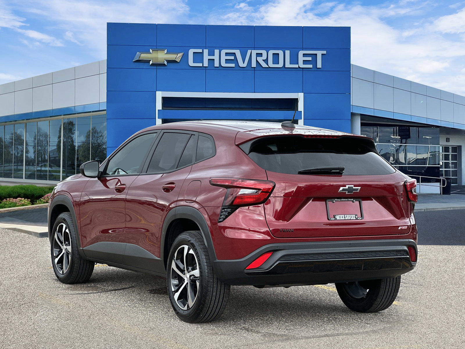 Certified 2024 Chevrolet Trax RS w/ Driver Confidence Package FWD image 3