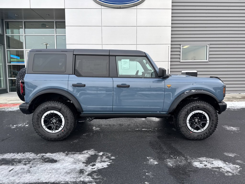 New 2025 Ford Bronco Badlands w/ Sasquatch Package AWD/4WD image 11
