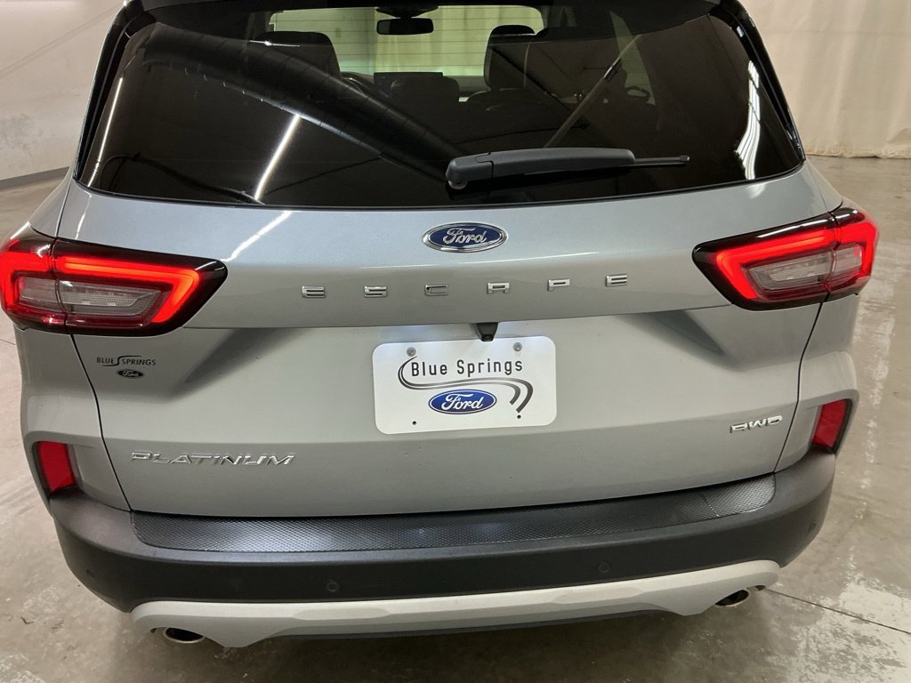 Used 2024 Ford Escape Platinum w/ Premium Technology Package AWD/4WD image 11