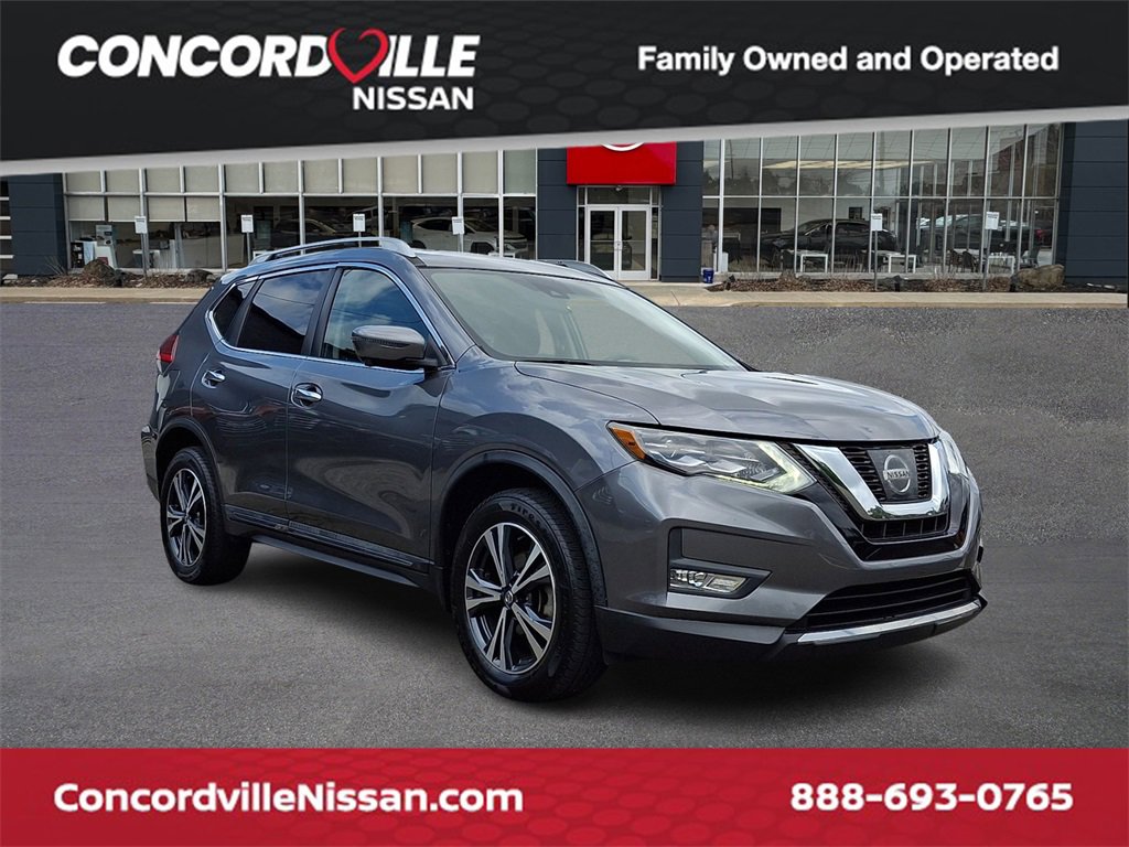 Used 2017 Nissan Rogue SL