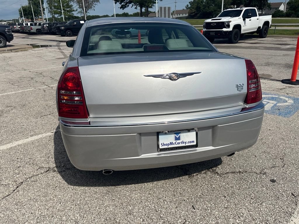 Used 2005 Chrysler 300 C w/ Sound Group II RWD image 20