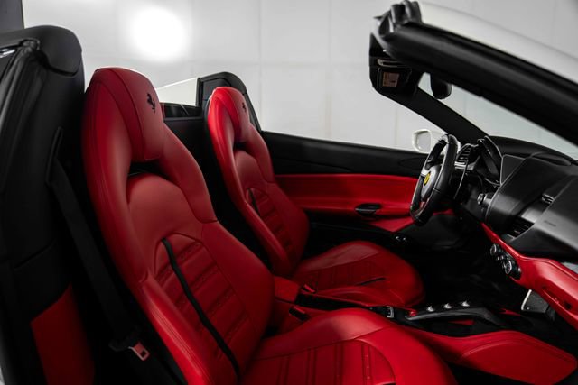 Used 2018 Ferrari 488 Spider RWD image 24