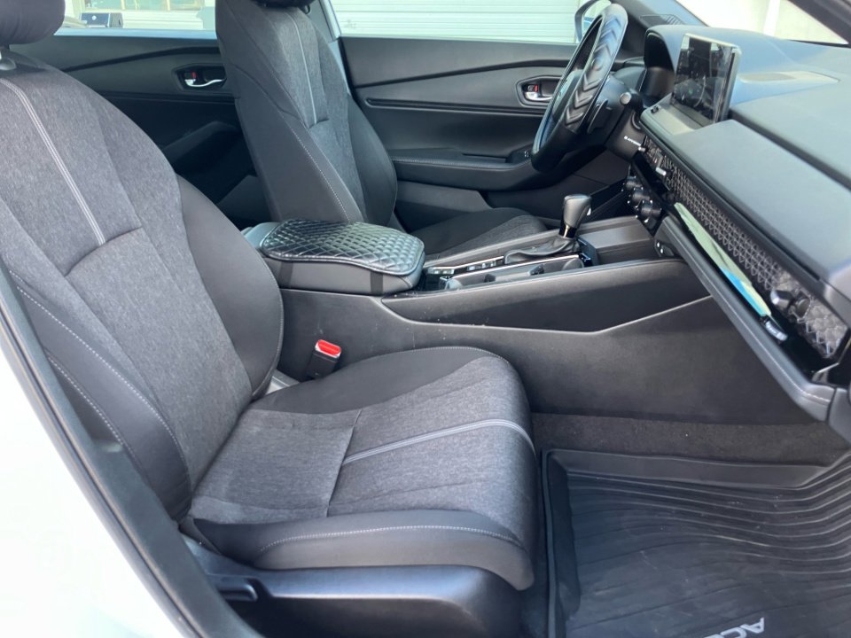 Used 2023 Honda Accord Sport image 32