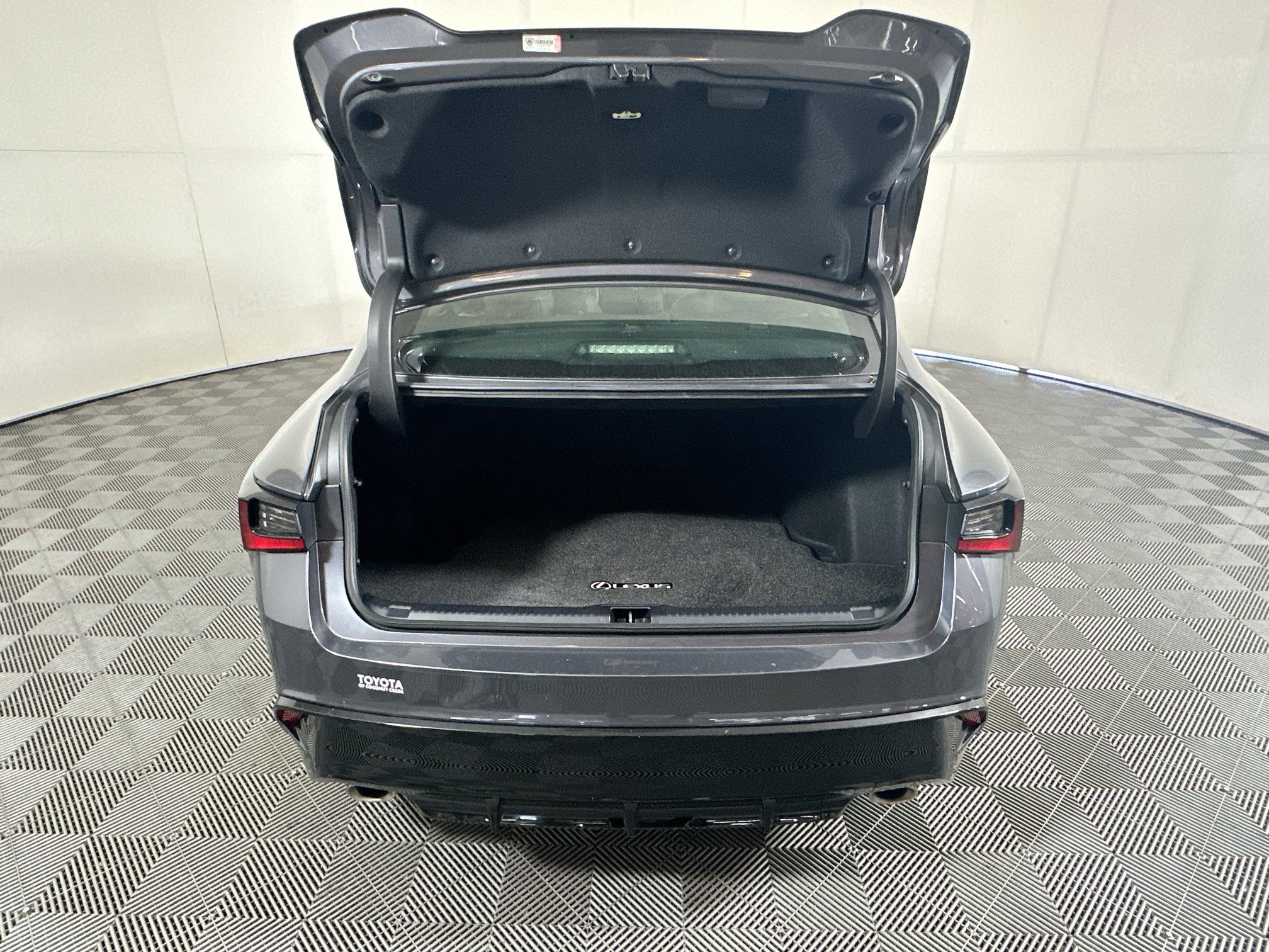 Used 2025 Lexus IS 350 F Sport w/ Accessory Package 2 RWD image 31
