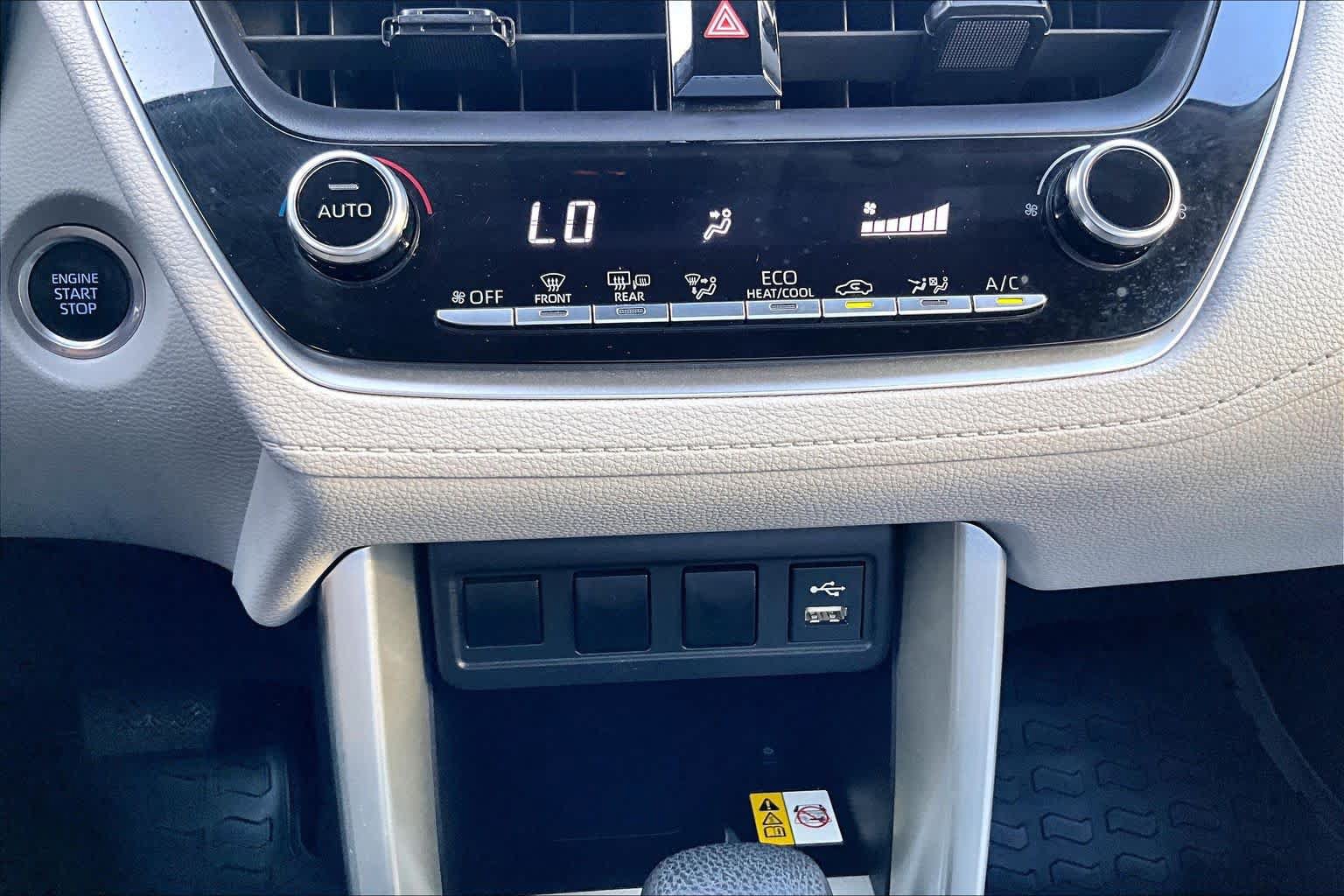 Used 2022 Toyota Corolla Cross LE FWD image 32