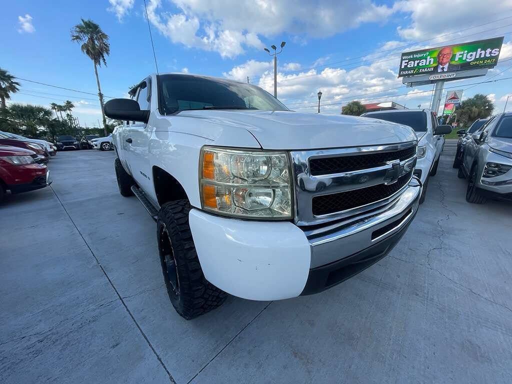 Used 2011 Chevrolet Silverado 1500 W/T w/ LS Package RWD image 3