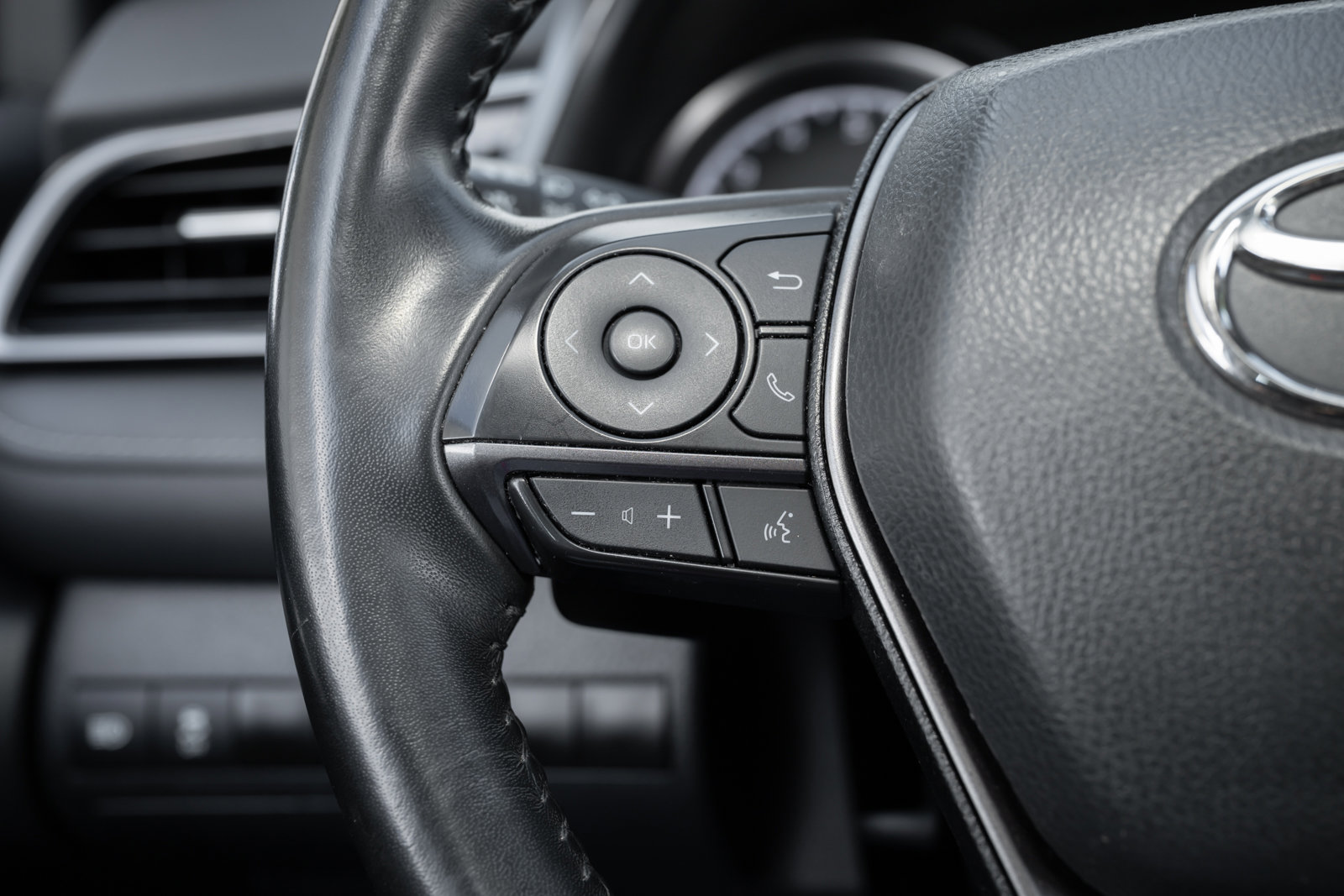 Used 2023 Toyota Camry SE image 24